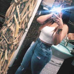 Meet your Posher, Melina